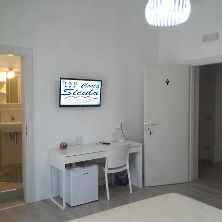 فندق مبيت وإفطار Costa Sicula 4*